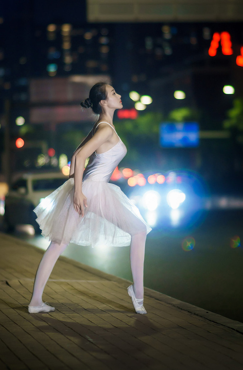 kaiyun中国官方网站-“英超锋线火热，球员爆发助球队前行”，英超 前瞻